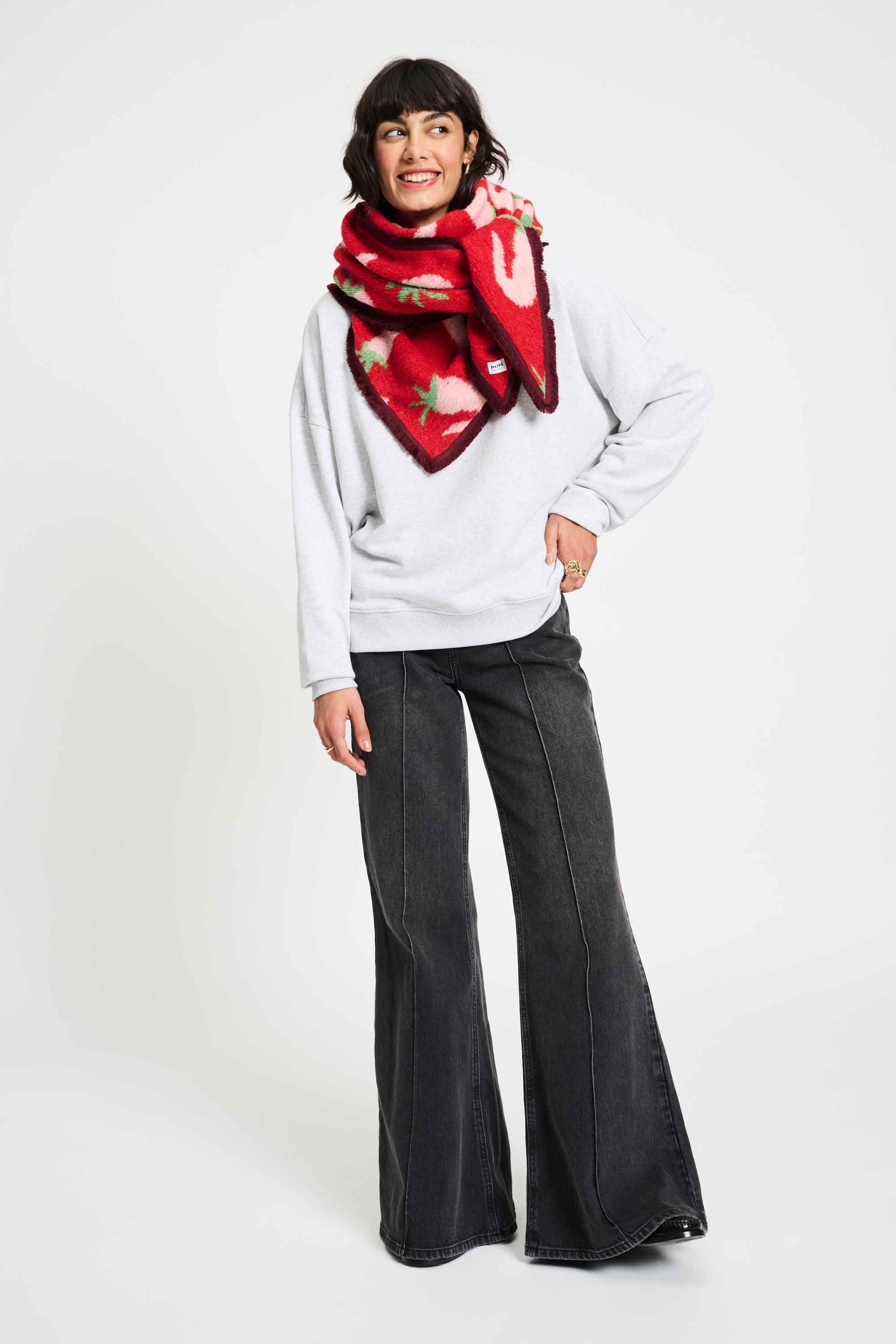 POM Amsterdam Shawls Red / OS SHAWL - Pepper Garden