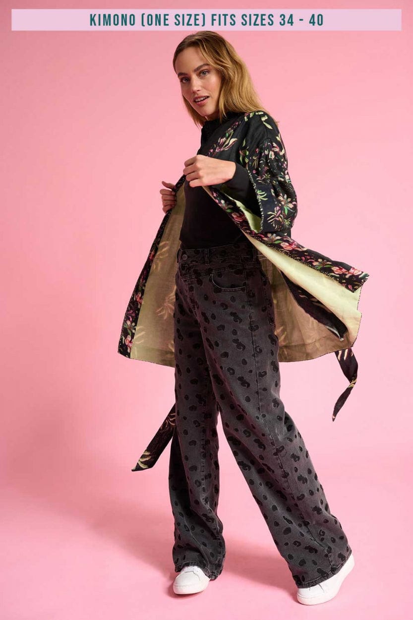 POM Amsterdam Kimono Black / OS KIMONO - Flower Blaze Anthracite